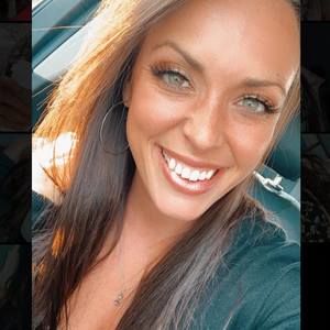 Meet your Posher, Laurel